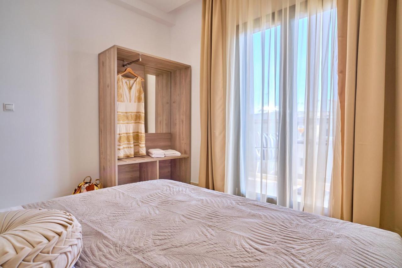 Sunflower Suites Gouvia Corfu Exterior foto
