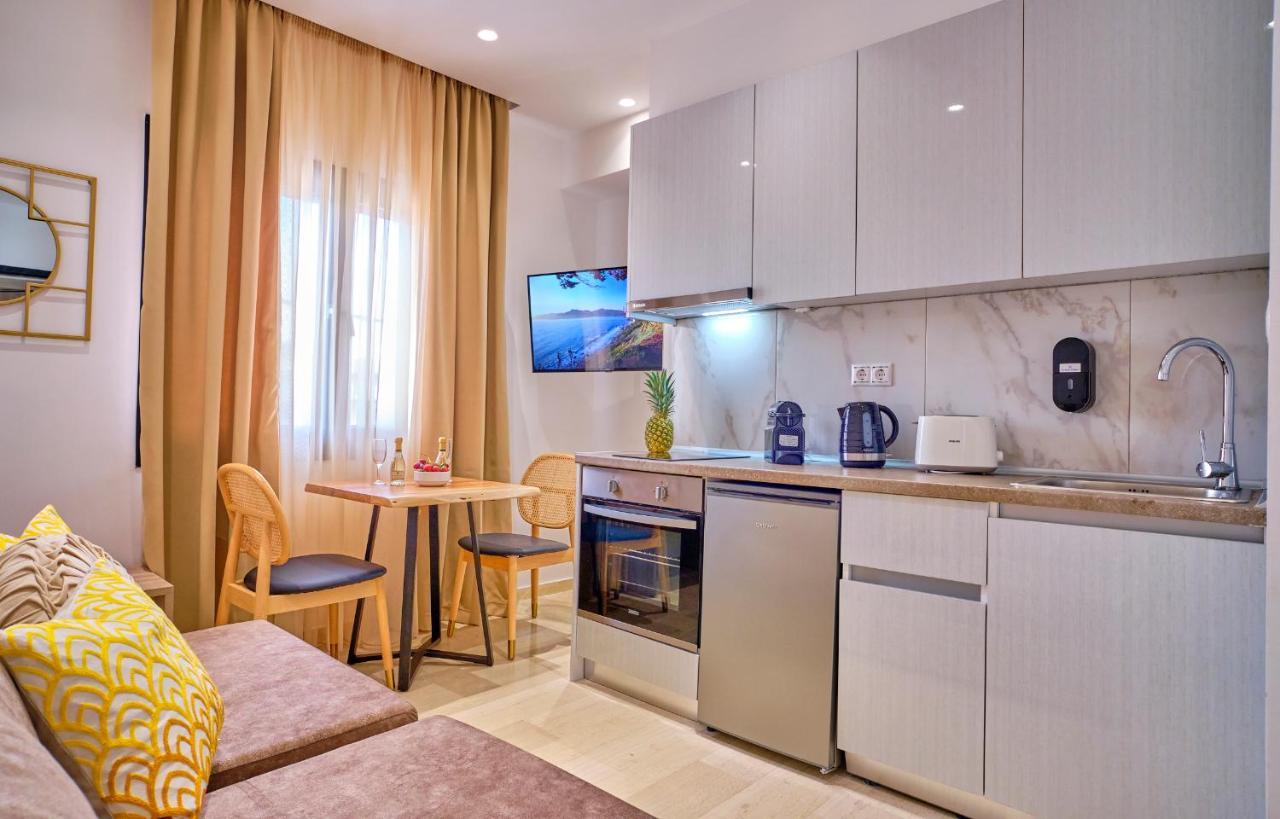Sunflower Suites Gouvia Corfu Exterior foto