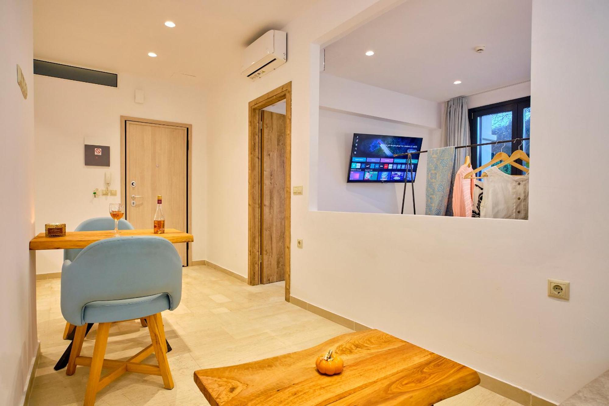 Sunflower Suites Gouvia Corfu Exterior foto